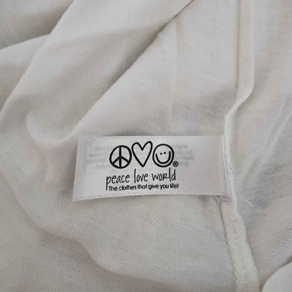 Dancing With The Stars, Peace Love World, White V-Neck Tee with Gold Star NWOT. - Picture 10 of 10